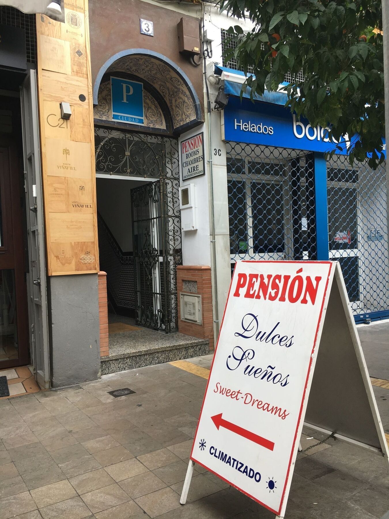 Pension Dulces Suenos Sevilla Eksteriør billede